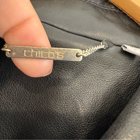 Chico’s Scallop Trim Faux Leather Shacket 6 - Picture 6 of 11